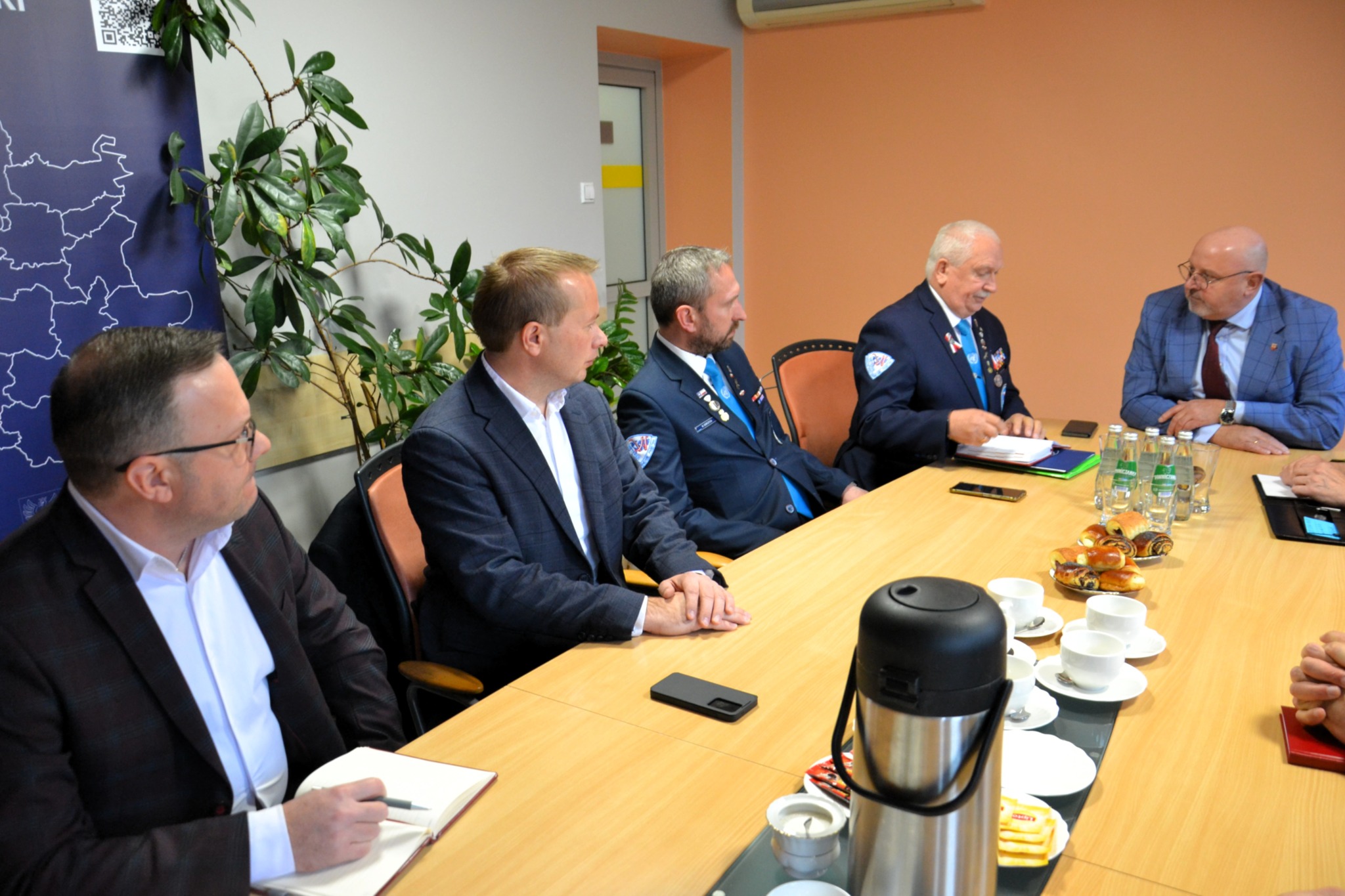 597567989 1286169773542591 1521419054568418517 n