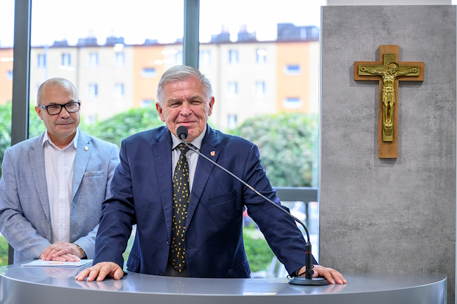 Wicestarosta Roman Łucarz podczas wystąpienia podkreśla, żę Kola to nie tylko kulinaria ale także tradycja i tożsamośc religijna