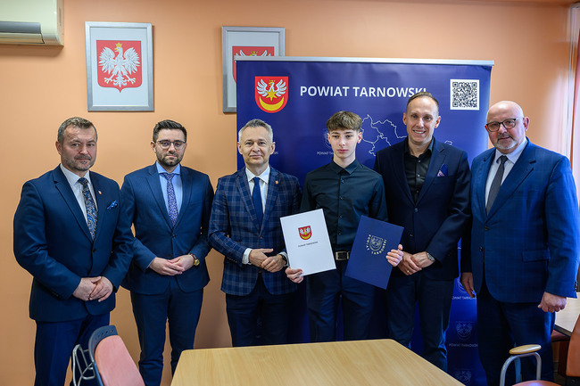 wspólne zdjęcie uczestników spotkania