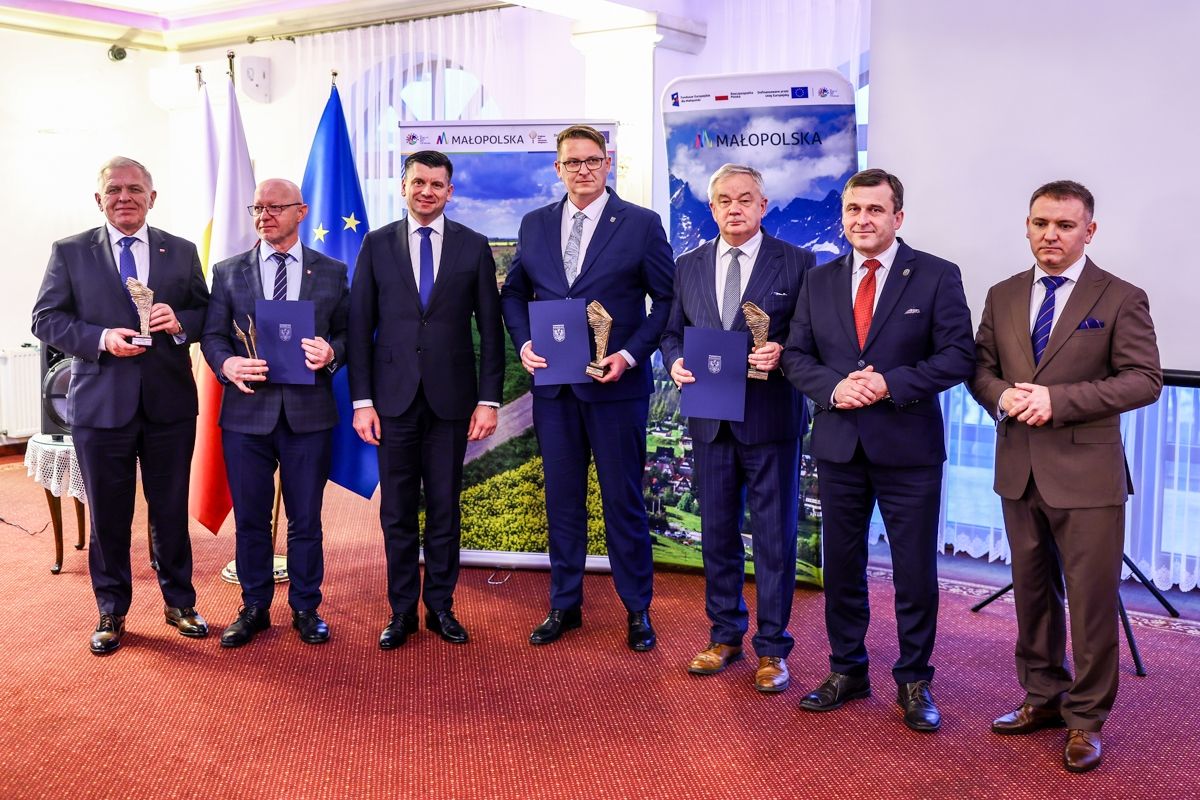 Wspólne zdjęcie z przedstawicielami UMWM w Krakowie